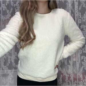 ♡ Lucky Brand Sweatshirt ♡